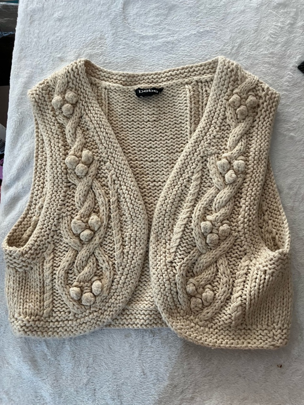 Bebe Wool Blend Chunky Cropped Sweater Vest Cable V Knit Front & Back Women’s L